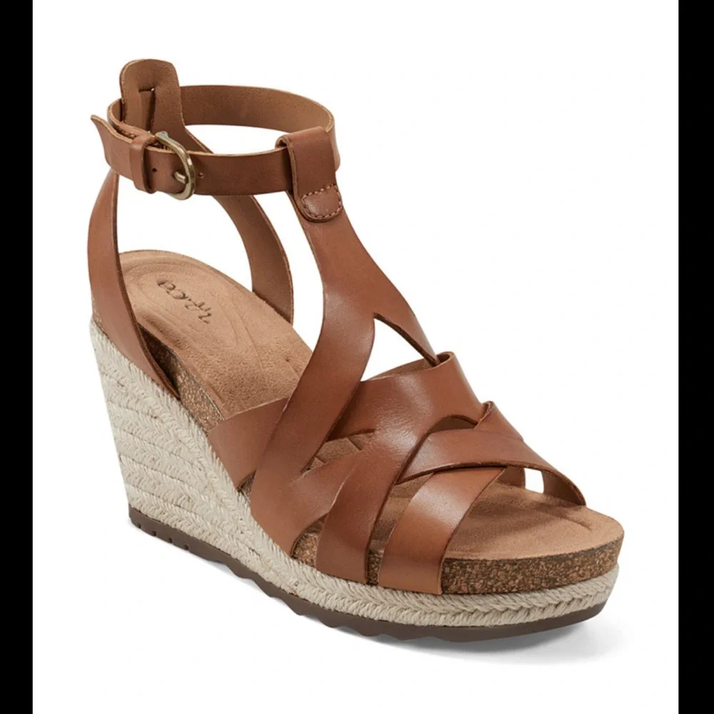 Earth Malera Leather Wedge- Size 7.5